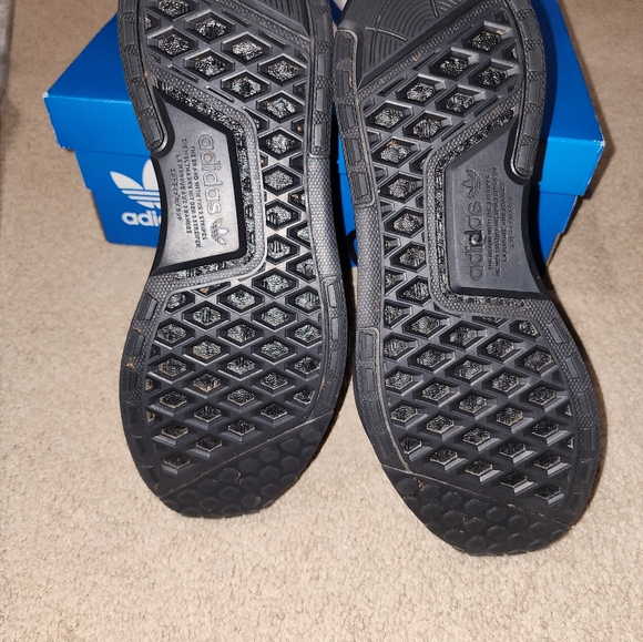 ADIDAS BLACK ADIDAS ATLETIC SHOES - Picture 6 of 6
